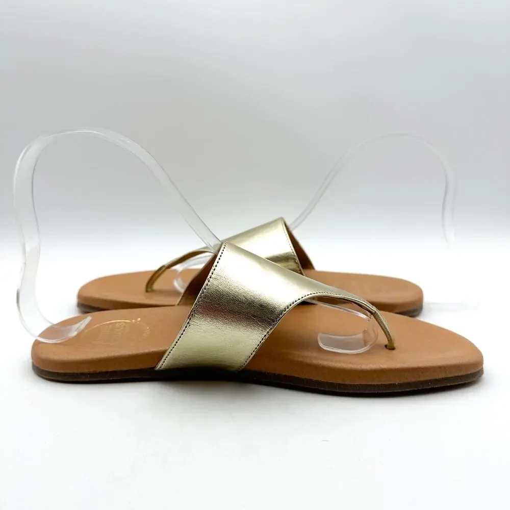 ANDRE ASSOUS Womens Paige Sandal EU 39 US 8-8.5 Metallic Gold Tan Flip Flop NWOB
